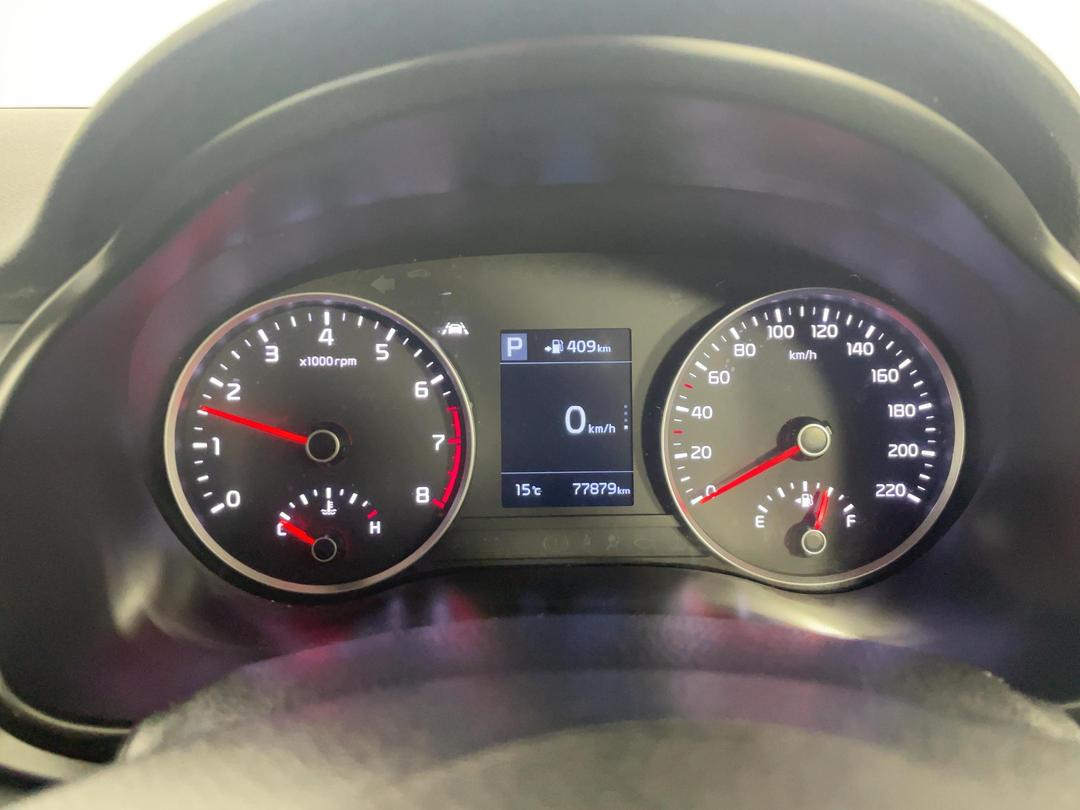 Photo '21' of KIA RIO