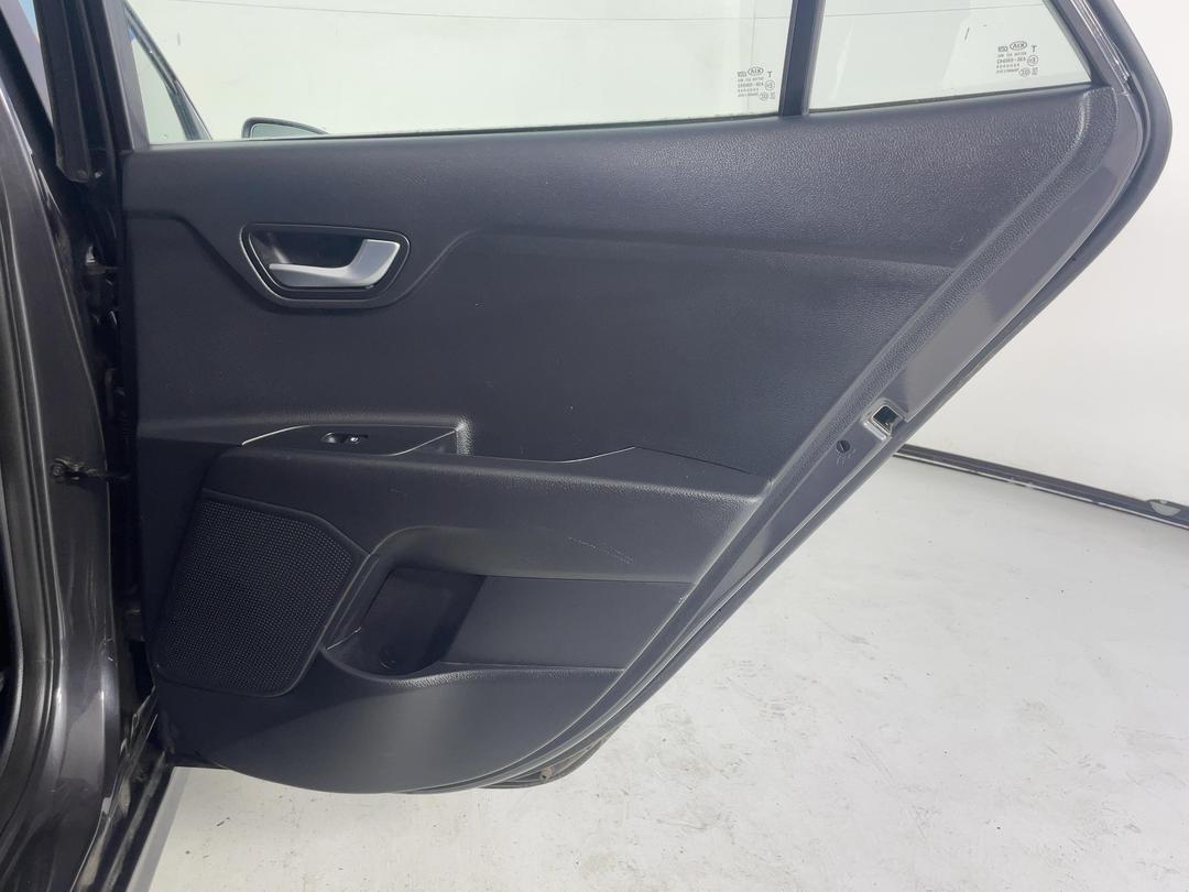 Photo '19' of KIA RIO