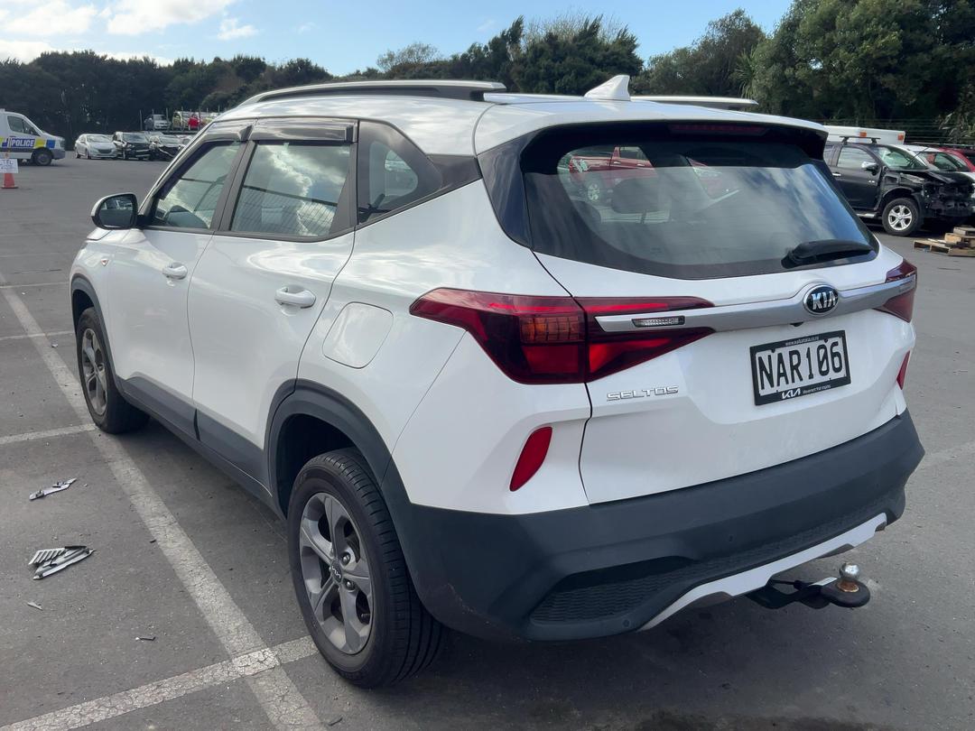 Photo '3' of KIA Seltos LX