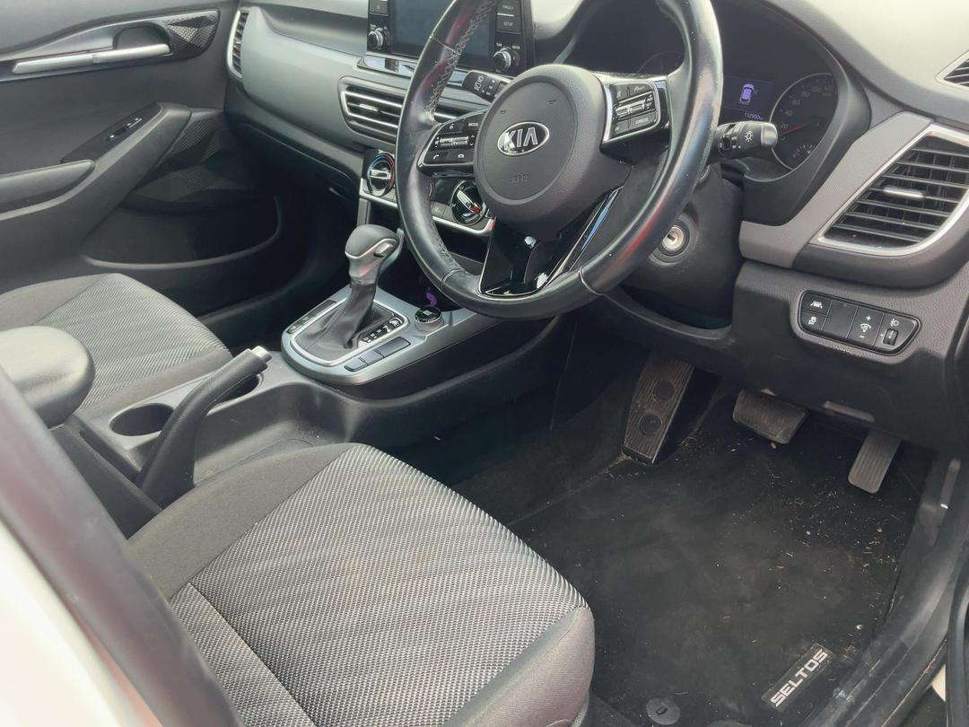 Photo '11' of KIA Seltos LX