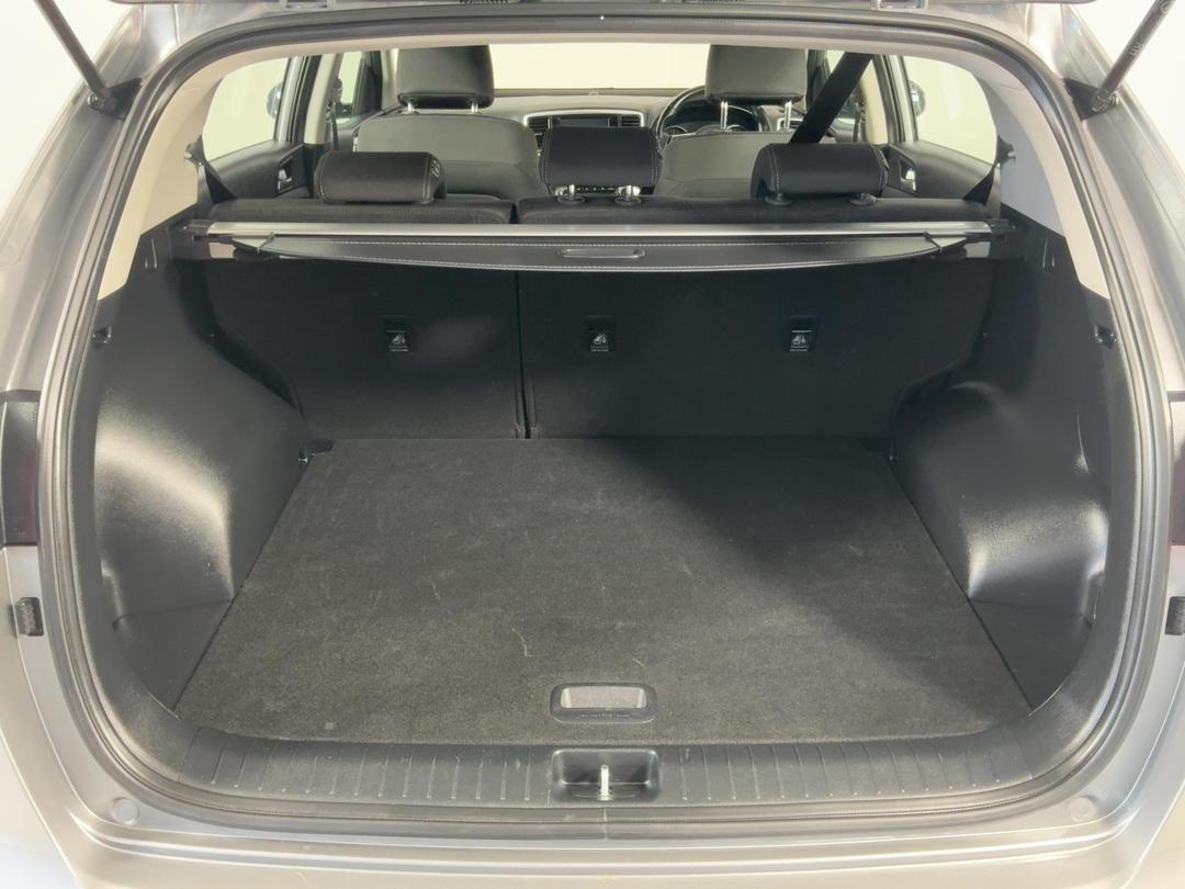 Photo '14' of KIA Sportage