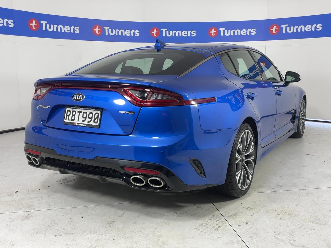 Photo '7' of KIA Stinger