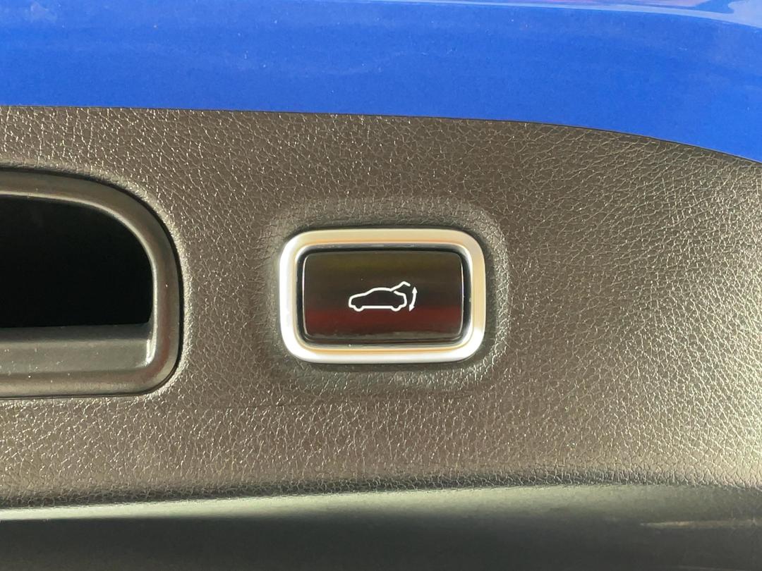 Photo '23' of KIA Stinger