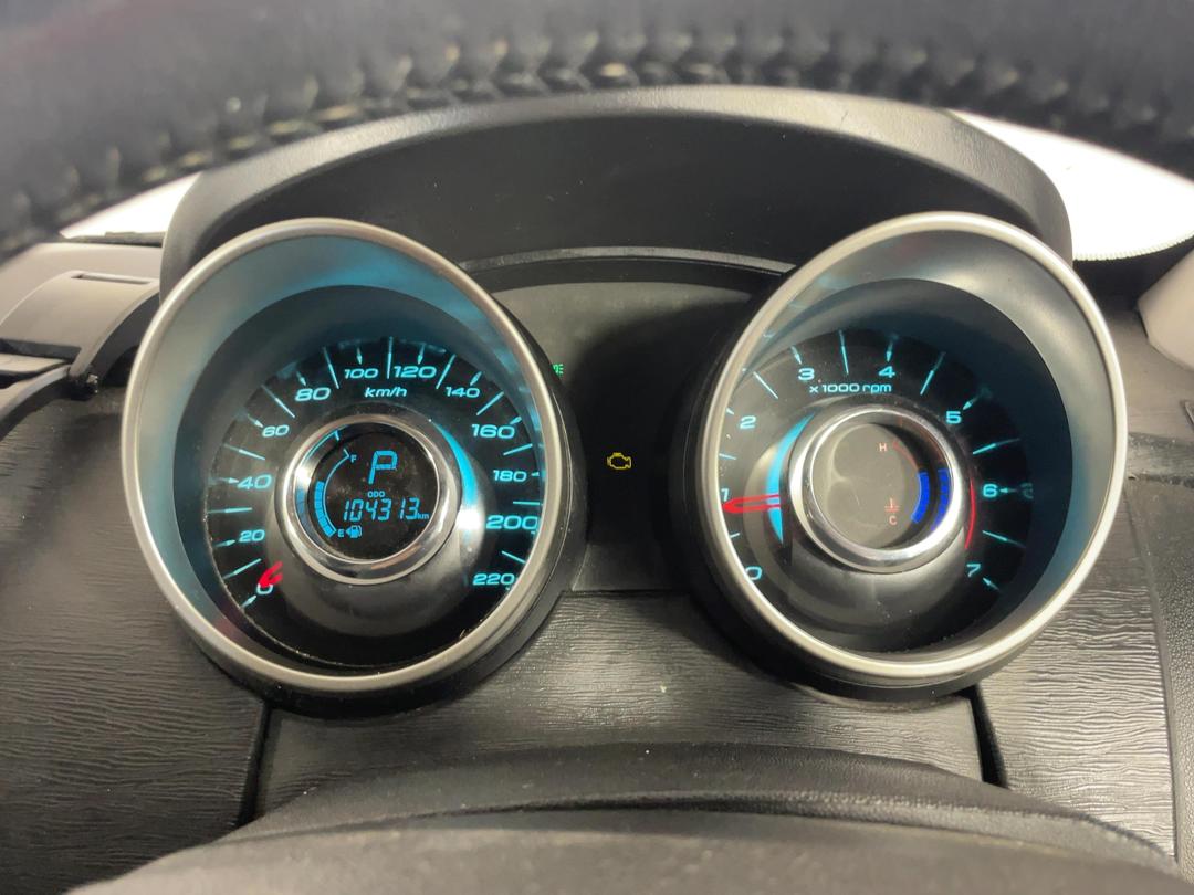 Photo '21' of Mahindra XUV