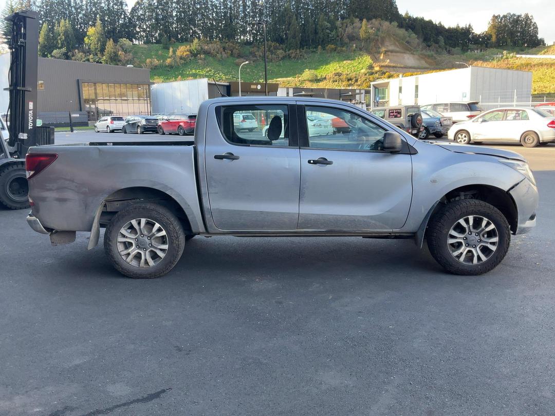 Photo '9' of Mazda Bt-50 GLX D/C W/S Photo '9' of Mazda Bt-50 GLX D/C W/S