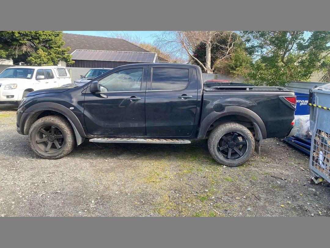 Photo '4' of Mazda Bt-50 GLX D/C W/S Photo '4' of Mazda Bt-50 GLX D/C W/S