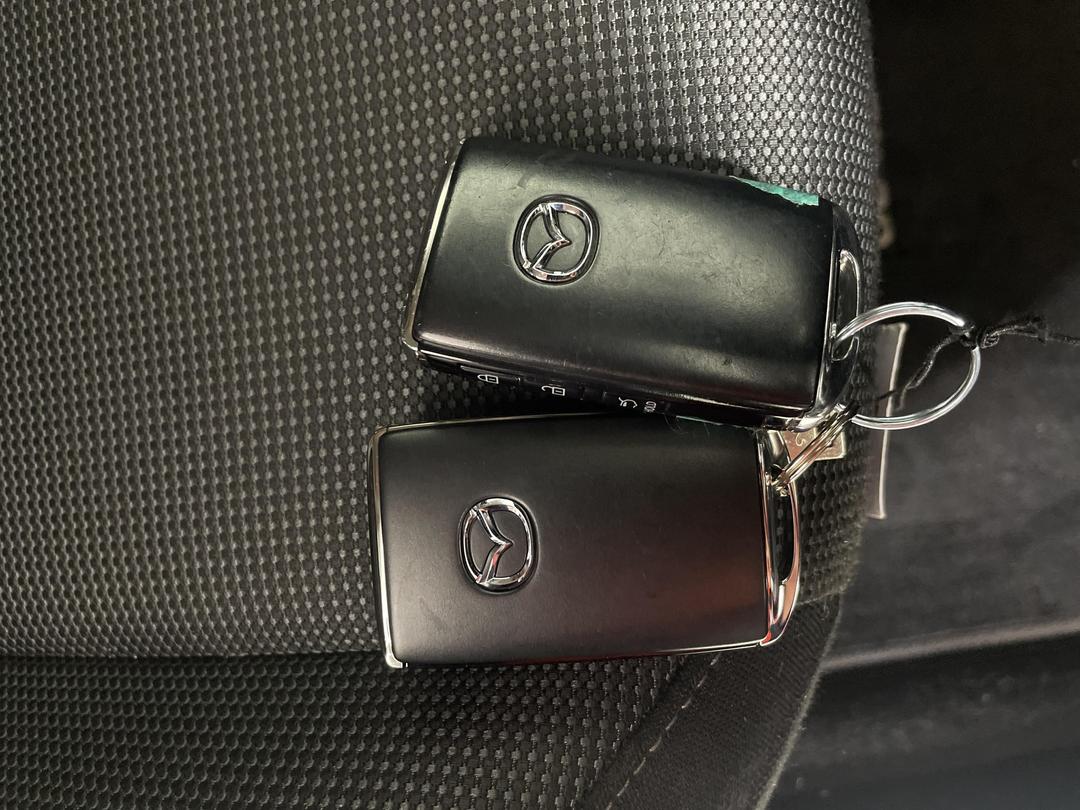 Photo '22' of Mazda CX-30