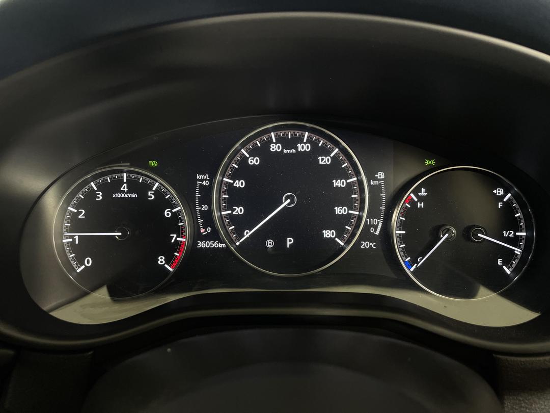 Photo '21' of Mazda CX-30