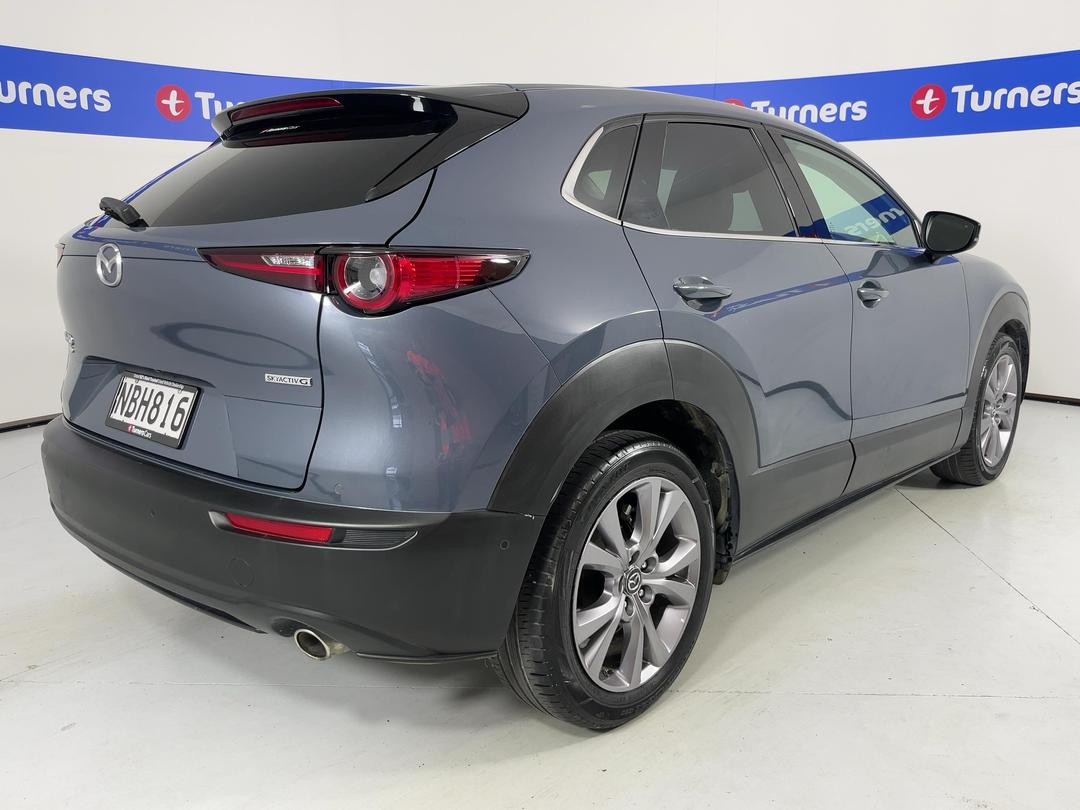 Photo '7' of Mazda CX-30