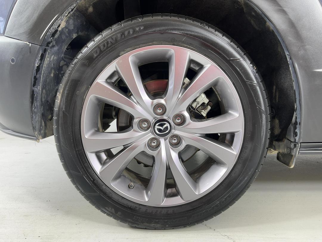 Photo '12' of Mazda CX-30