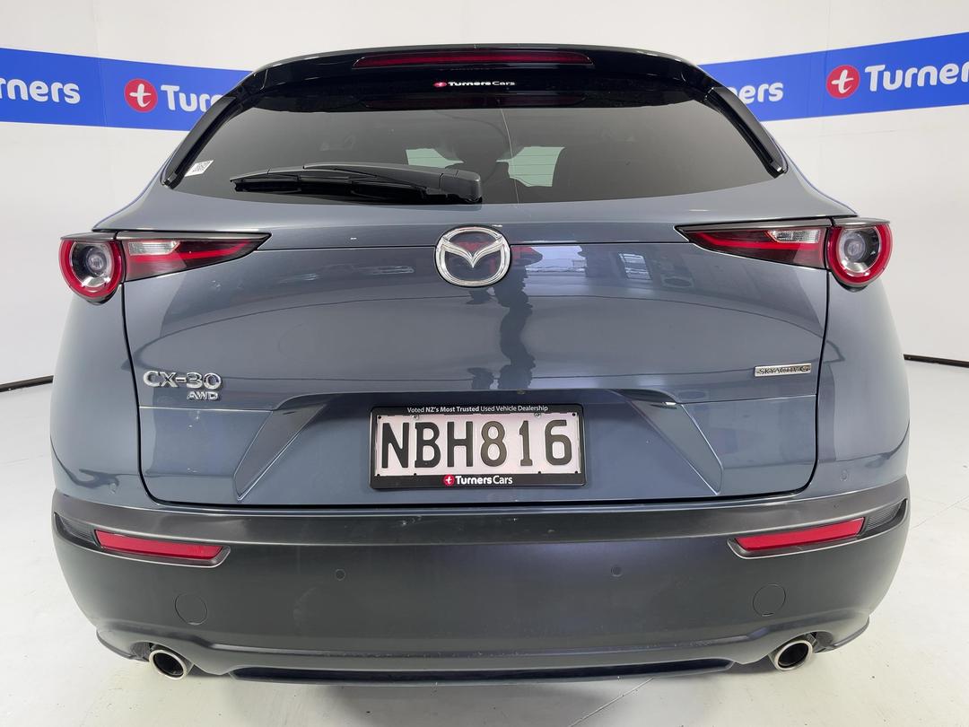 Photo '6' of Mazda CX-30