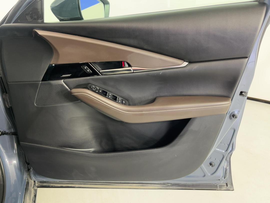Photo '15' of Mazda CX-30