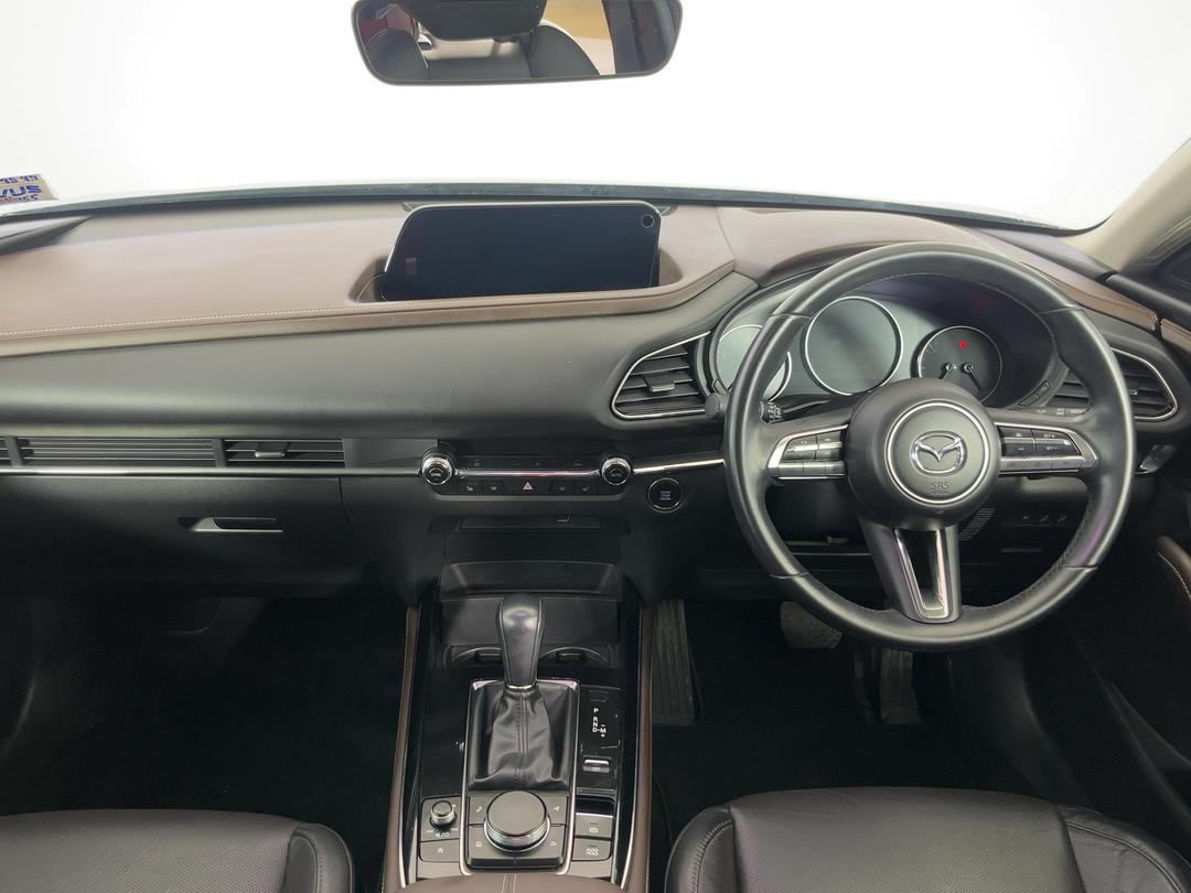 Photo '17' of Mazda CX-30