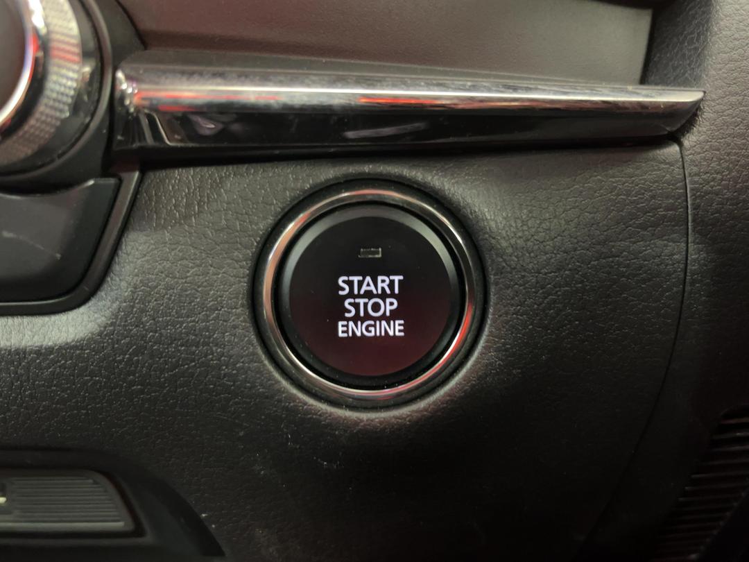 Photo '24' of Mazda CX-30