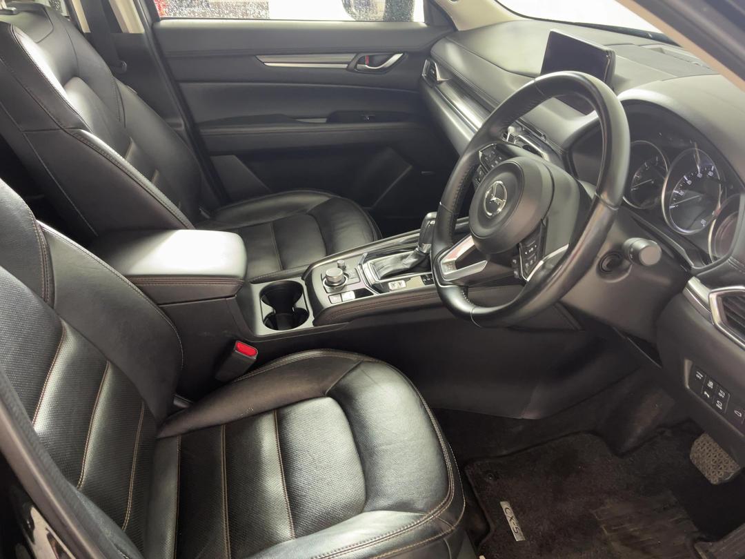 Photo '16' of Mazda CX-5