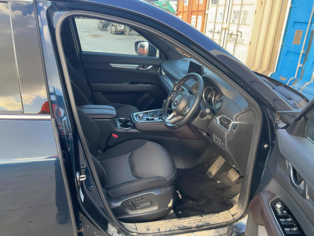 Photo '8' of Mazda CX-8