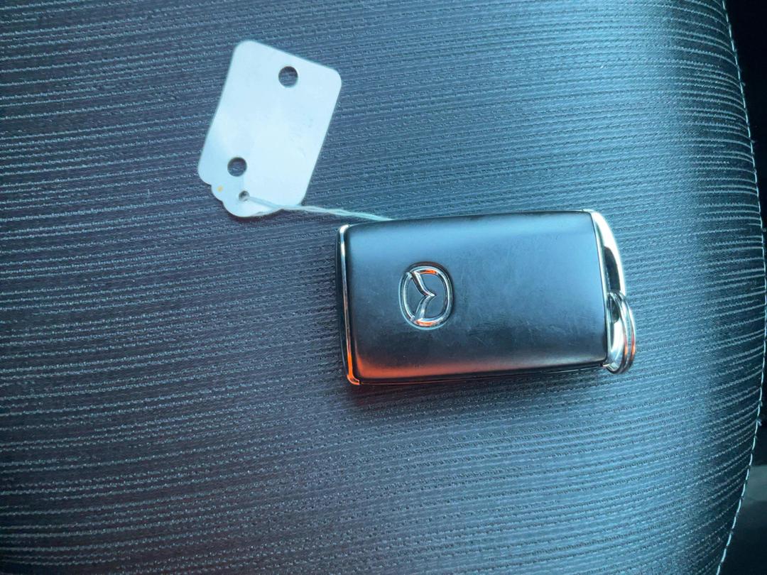 Photo '13' of Mazda CX-8