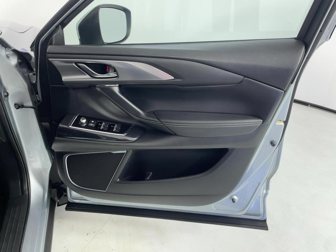 Photo '15' of Mazda CX-9