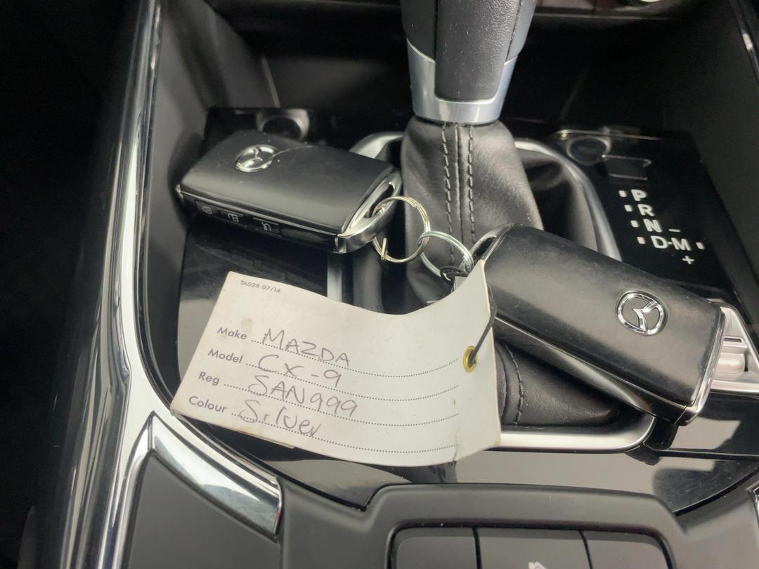 Photo '22' of Mazda CX-9