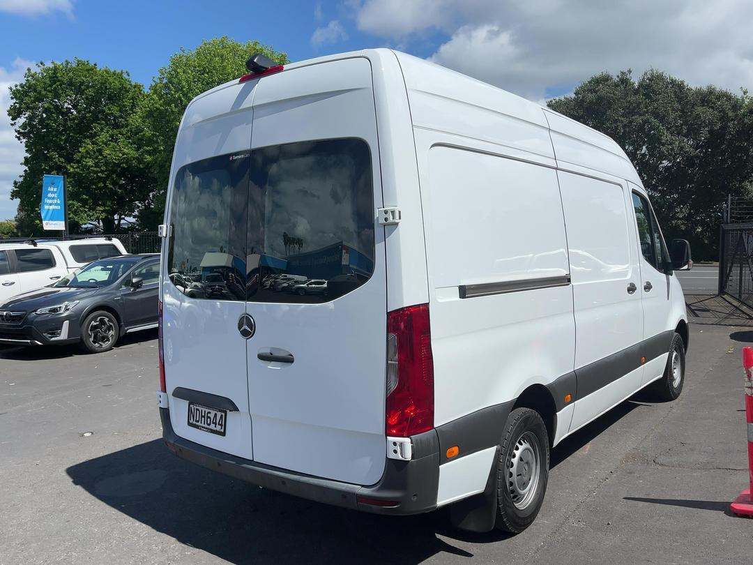 Photo '7' of Mercedes-Benz Sprinter