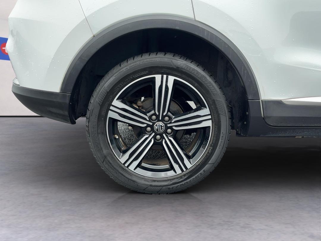 Photo '12' of MG ZS