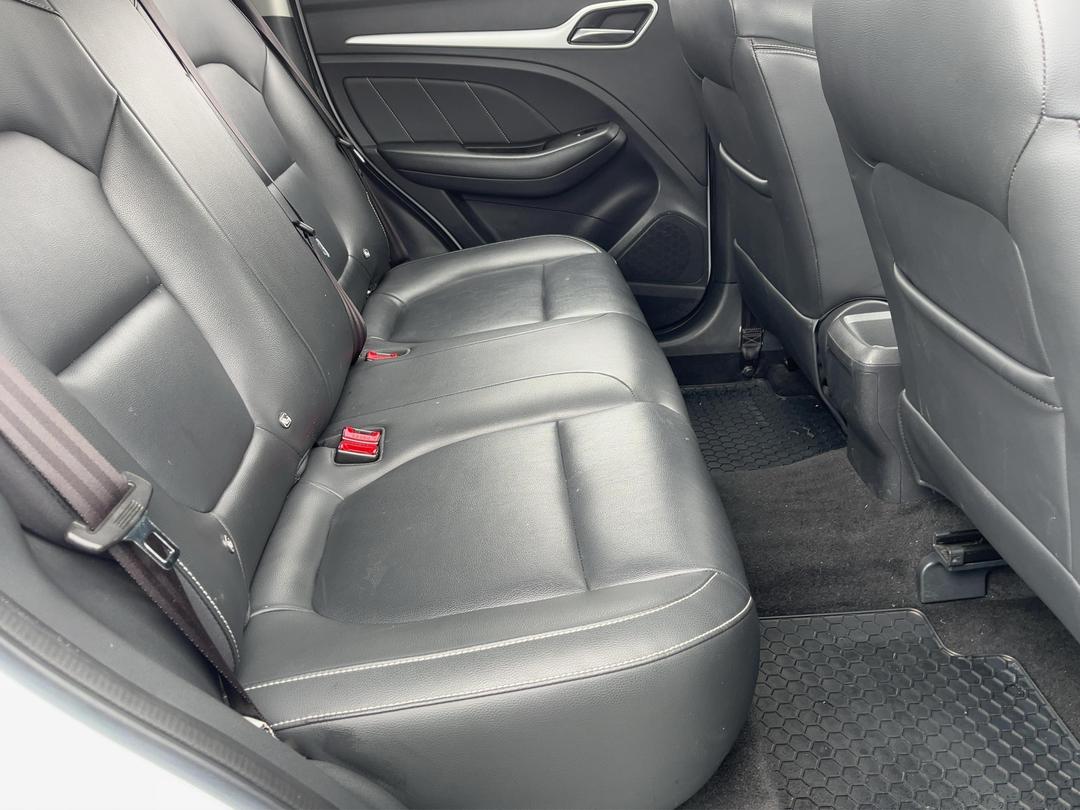 Photo '20' of MG ZS