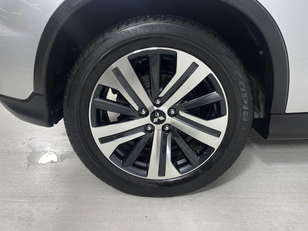 Photo '12' of Mitsubishi ASX