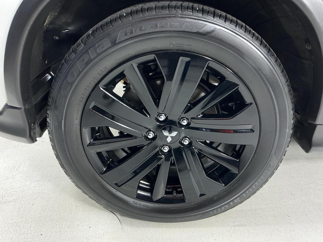 Photo '12' of Mitsubishi ASX