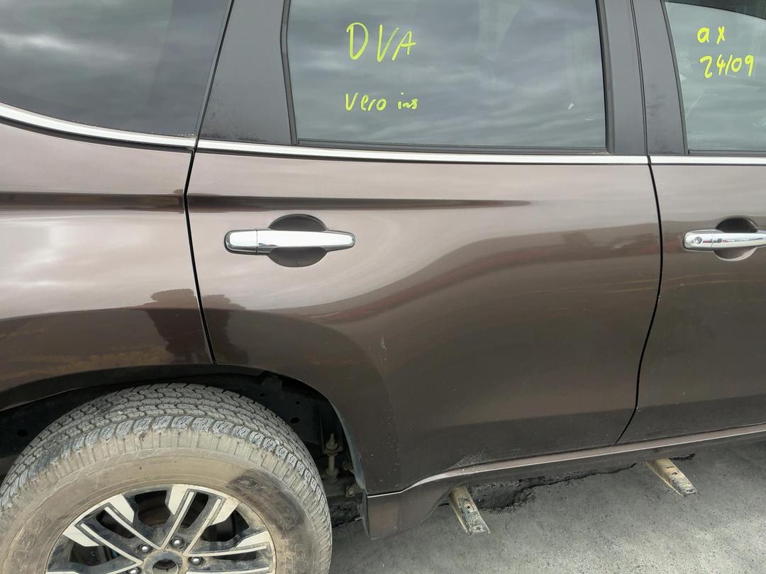 Photo '12' of Mitsubishi Pajero Sport VRX Photo '12' of Mitsubishi Pajero Sport VRX