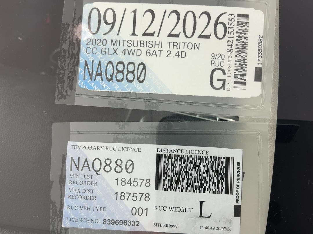 Photo '27' of Mitsubishi Triton