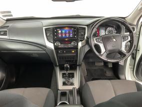 Photo '17' of Mitsubishi Triton