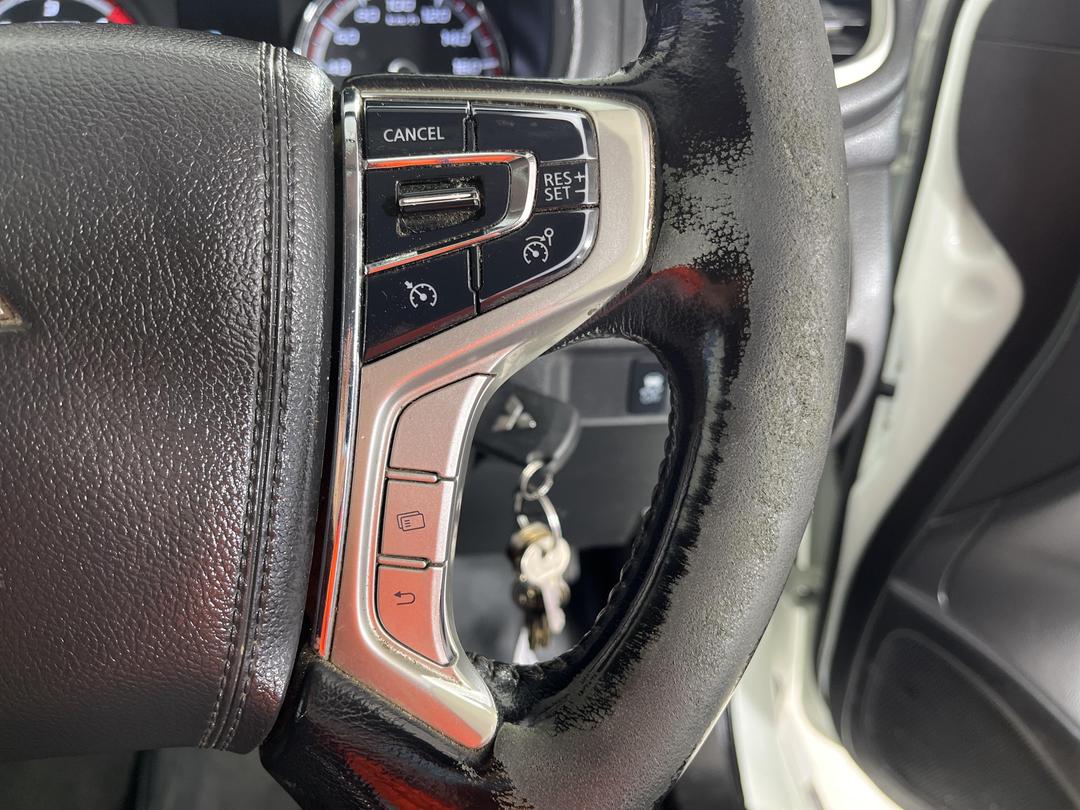 Photo '25' of Mitsubishi Triton