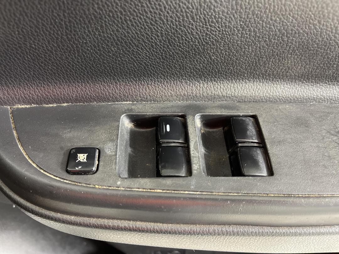 Photo '26' of Mitsubishi Triton