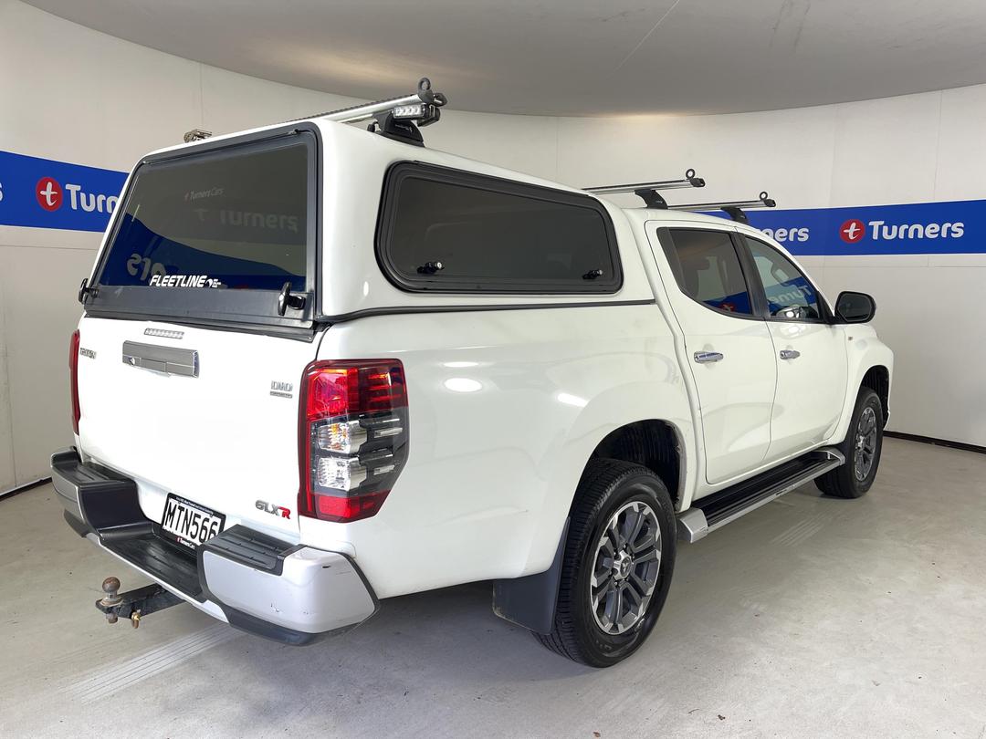 Photo '7' of Mitsubishi Triton