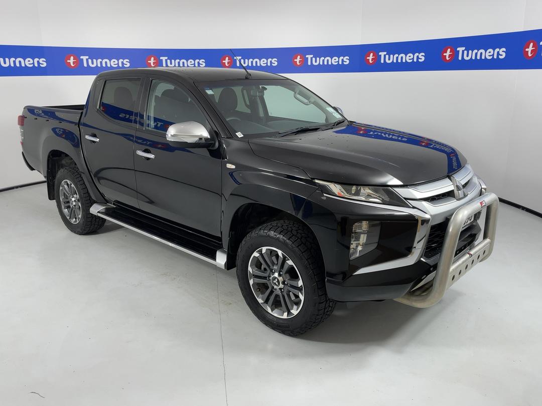 Photo '1' of Mitsubishi Triton