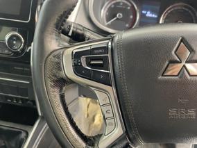 Photo '25' of Mitsubishi Triton