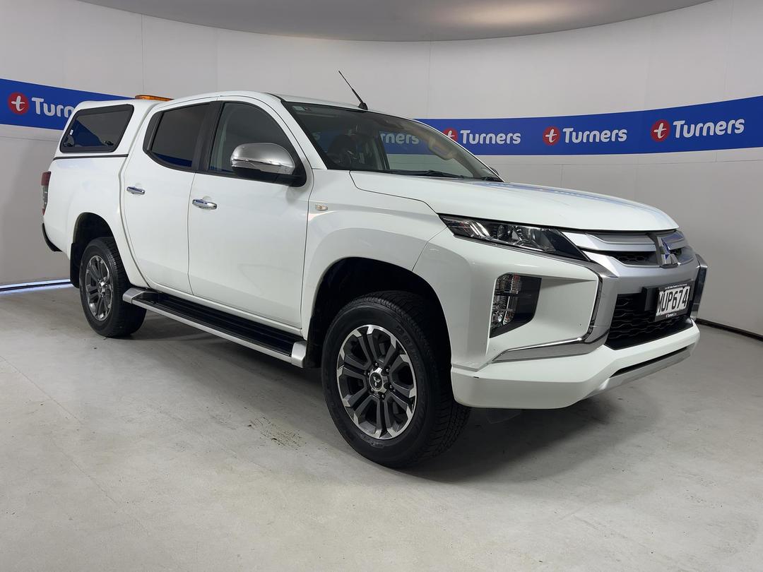 Photo '1' of Mitsubishi Triton