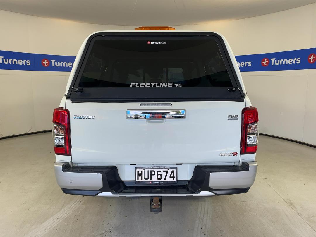 Photo '6' of Mitsubishi Triton