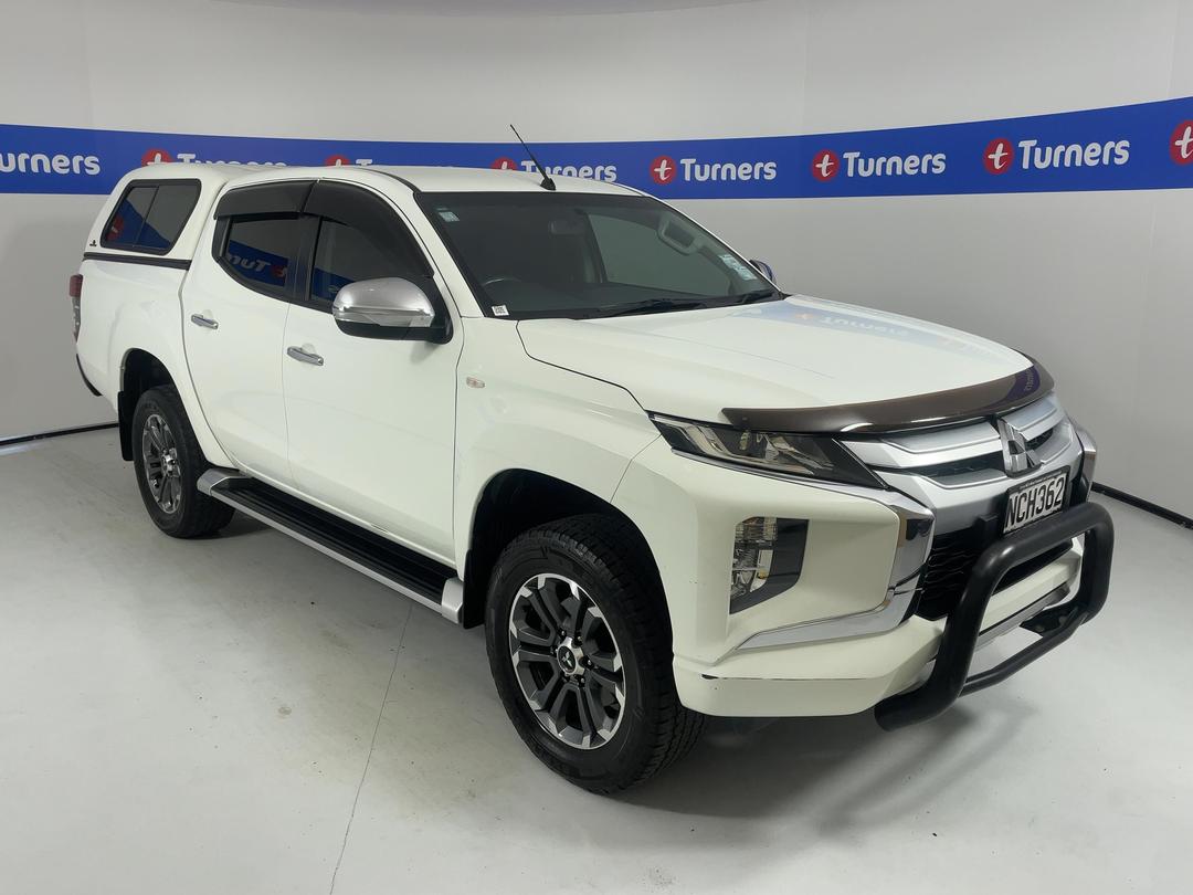 Photo '1' of Mitsubishi Triton