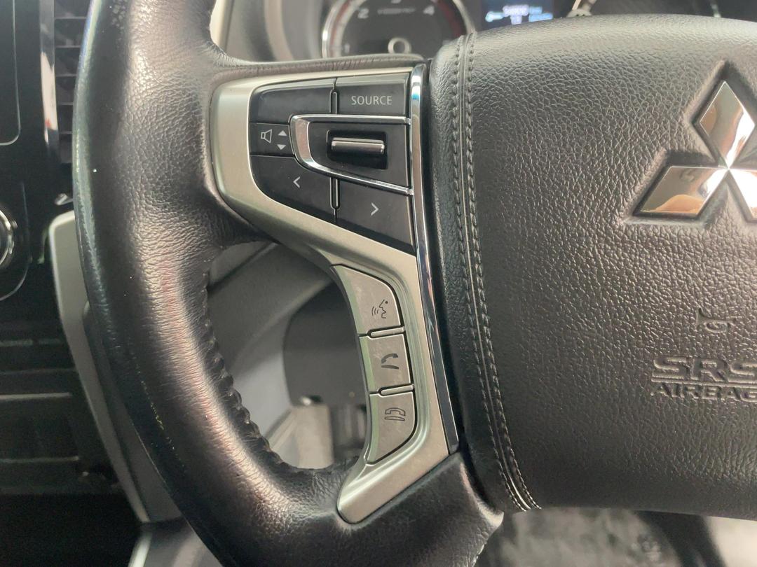 Photo '26' of Mitsubishi Triton