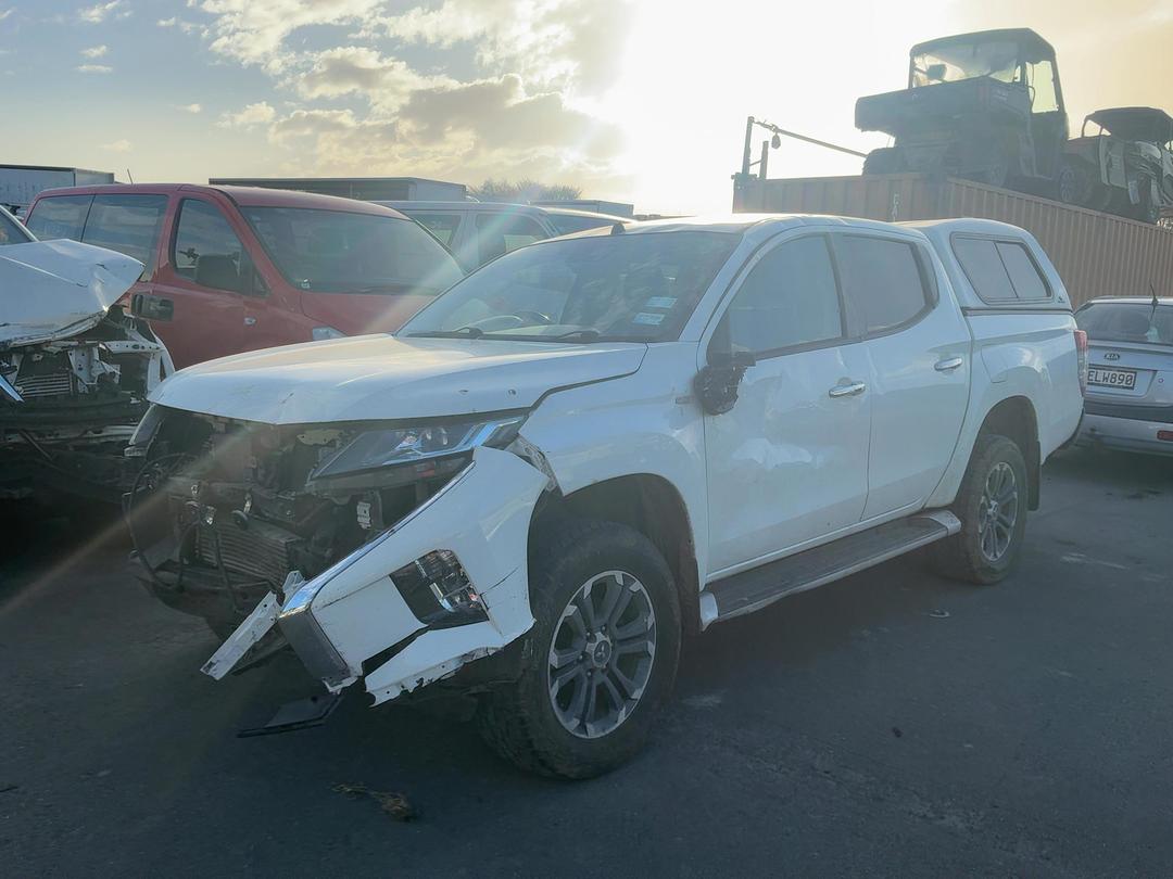 Photo '4' of Mitsubishi Triton DC Glxr 6AT Photo '4' of Mitsubishi Triton DC Glxr 6AT