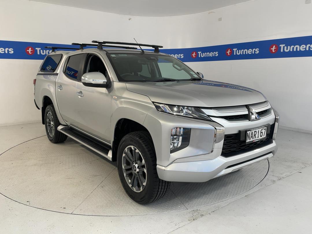 Photo '1' of Mitsubishi Triton