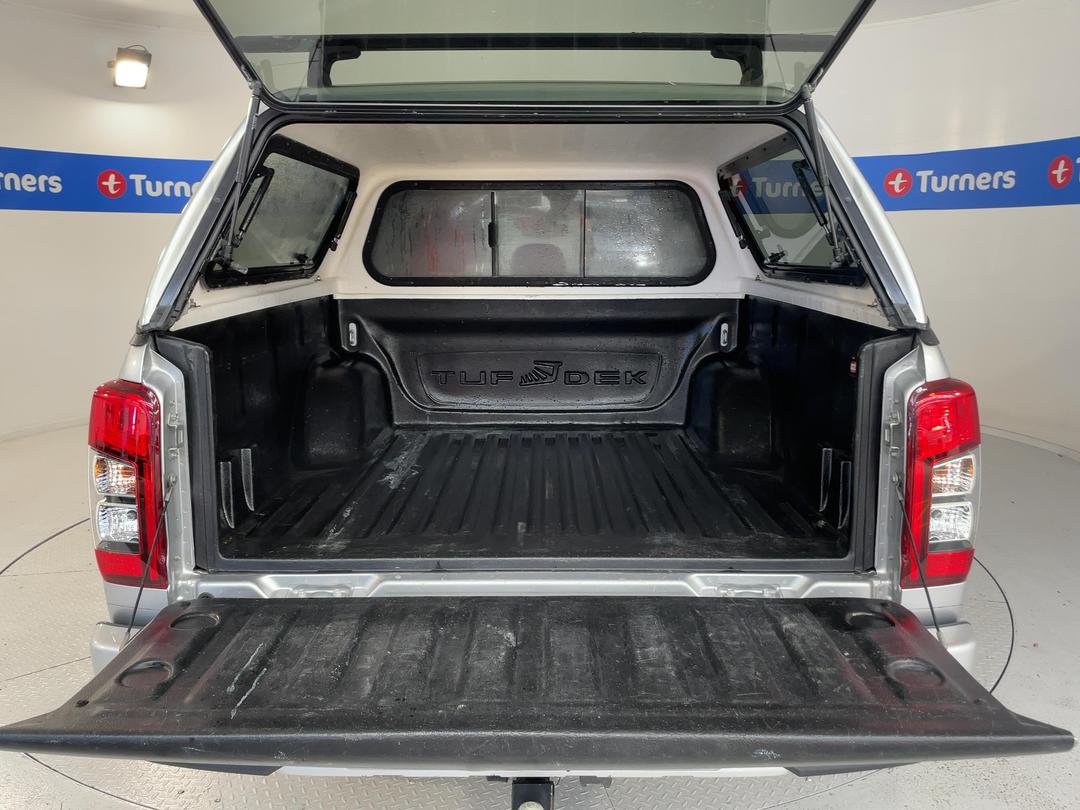 Photo '14' of Mitsubishi Triton