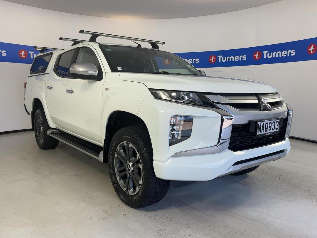 Photo '1' of Mitsubishi Triton