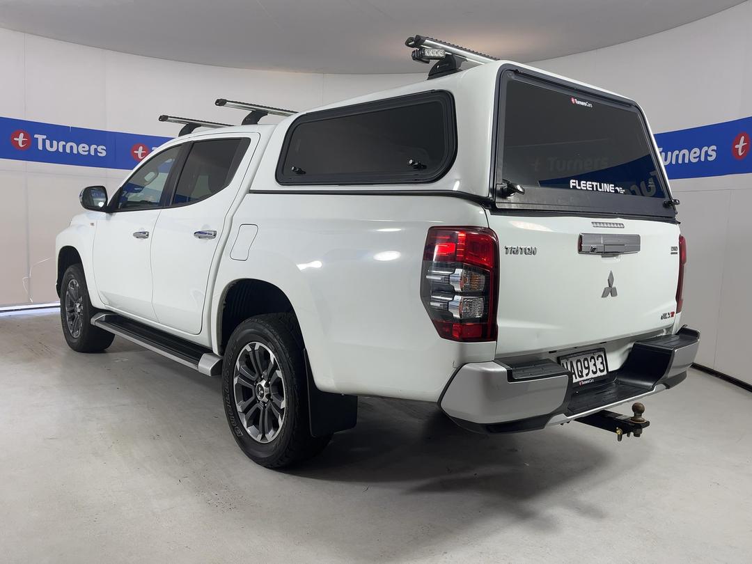 Photo '5' of Mitsubishi Triton
