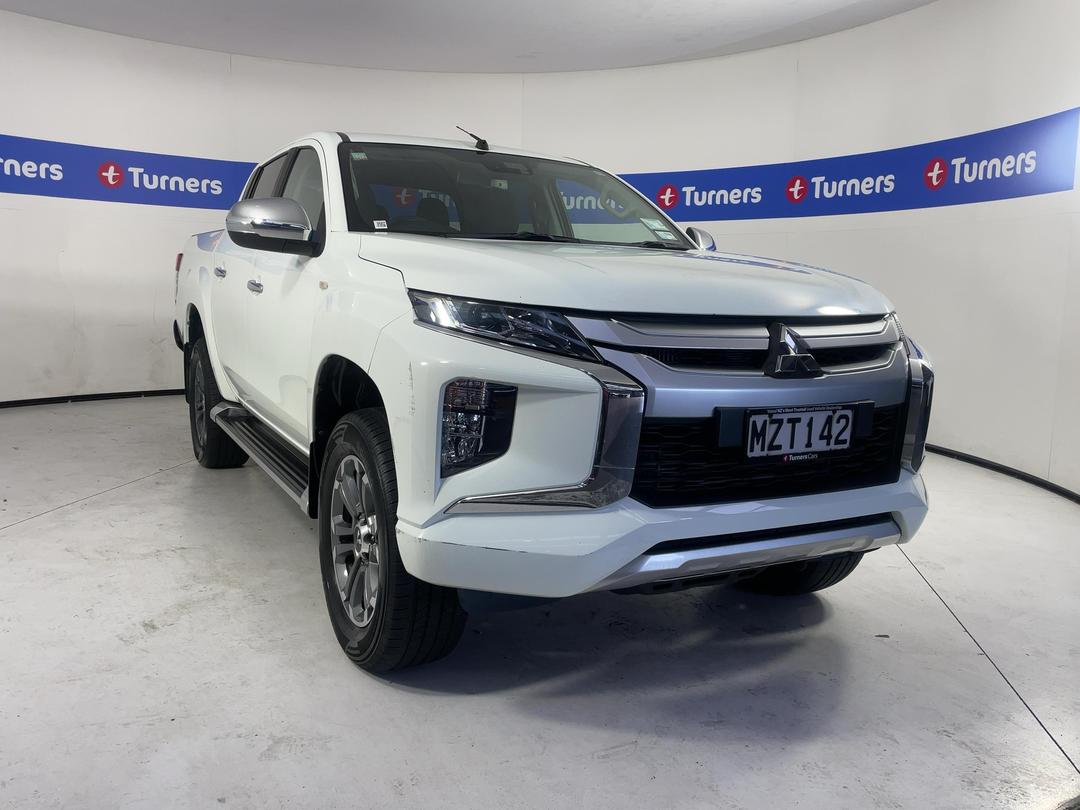Photo '1' of Mitsubishi Triton