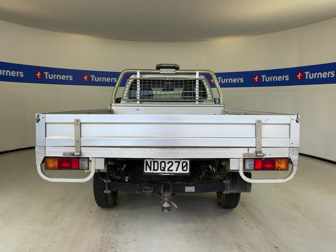 Photo '6' of Mitsubishi Triton
