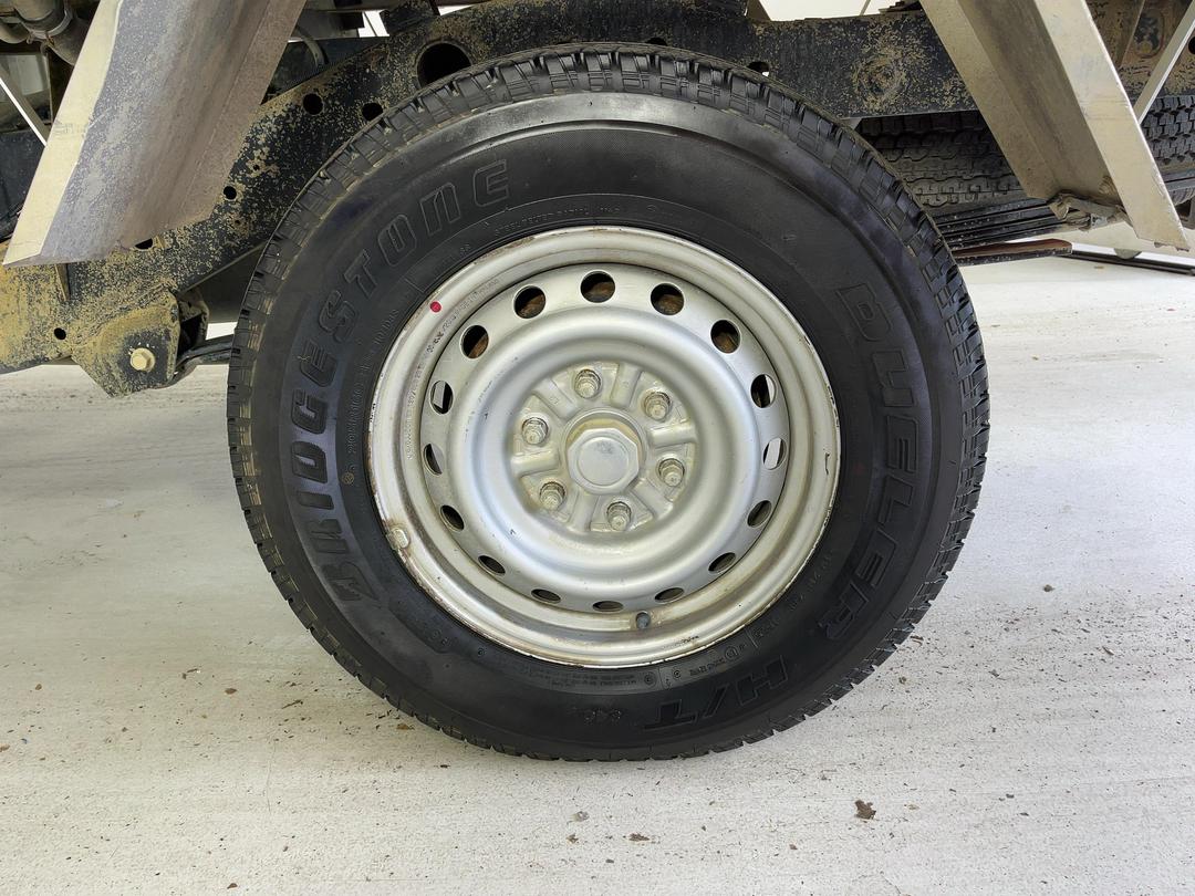 Photo '11' of Mitsubishi Triton