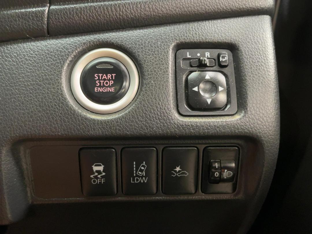 Photo '26' of Mitsubishi Triton
