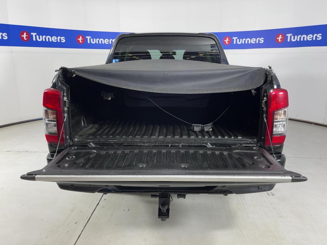 Photo '14' of Mitsubishi Triton